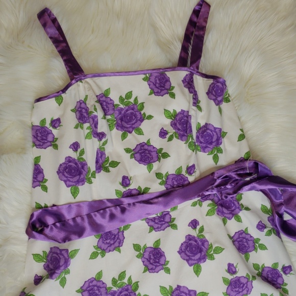 GUC Dressbarn Spring/Easter White/Purple Dress - Picture 2 of 8